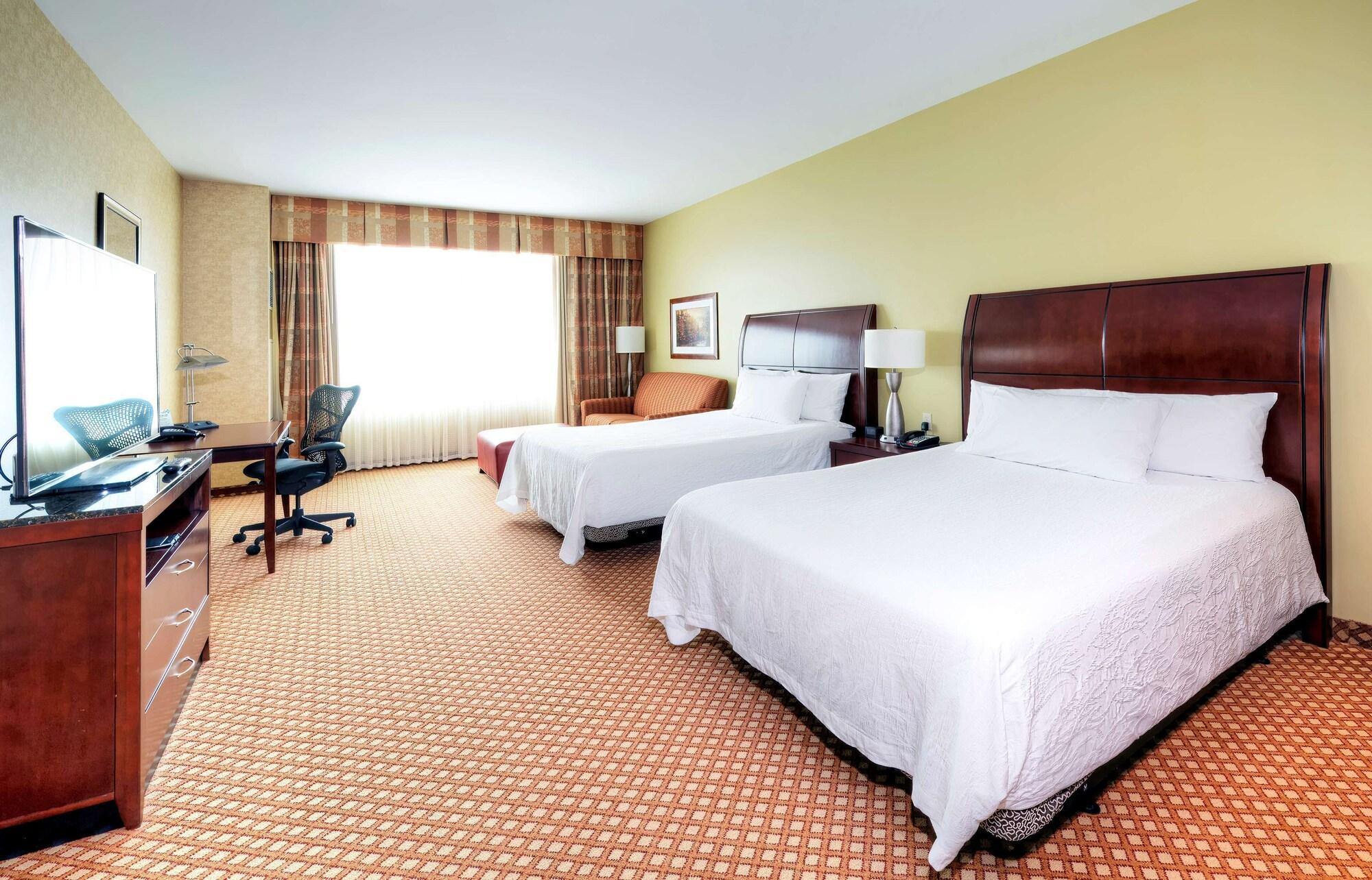 Hilton Garden Inn Ottawa Airport Екстер'єр фото